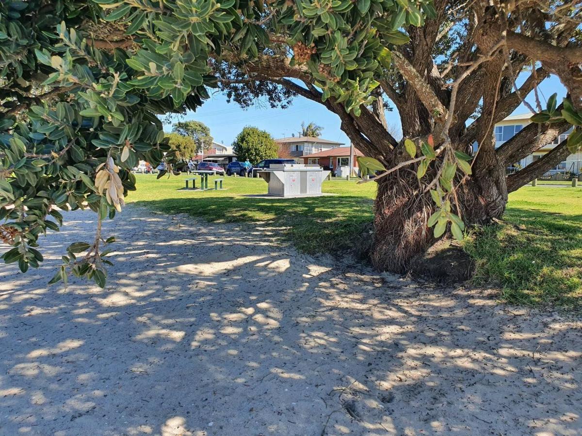 Tauranga - Big, Beautiful Villa On The Water! Exteriör bild